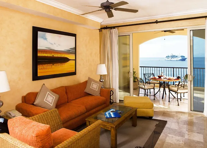 Del Arco Residences Hotel