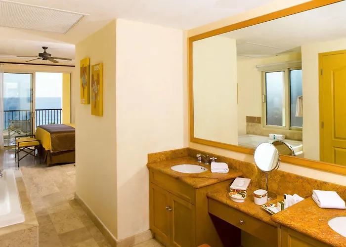 Hotel Del Arco Residences 4*