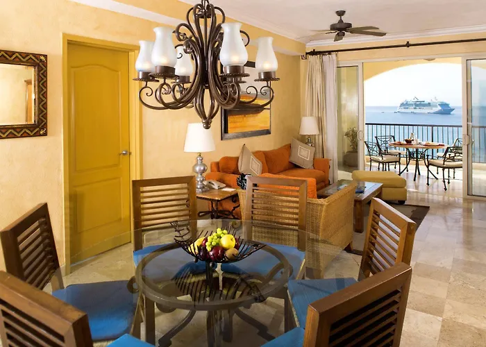 Del Arco Residences Hotel