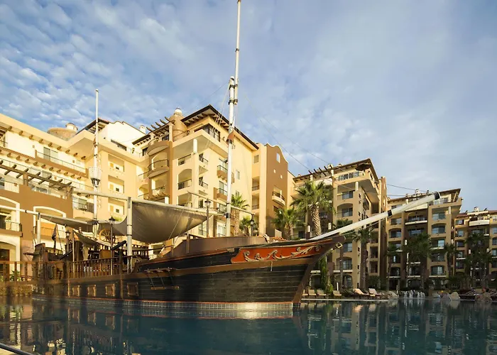 Del Arco Residences Hotel