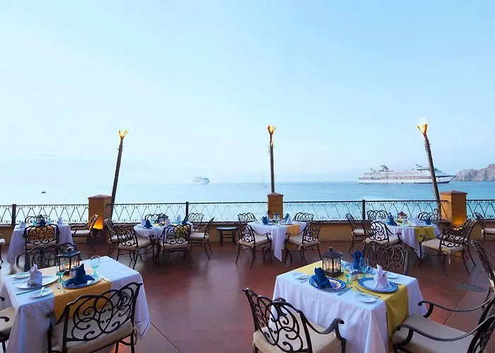 Del Arco Residences Hotel